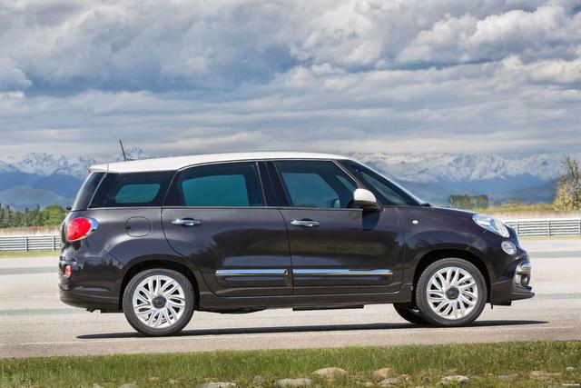 Fiat 500L Wagon hd big Fiat 500L Wagon accessories model