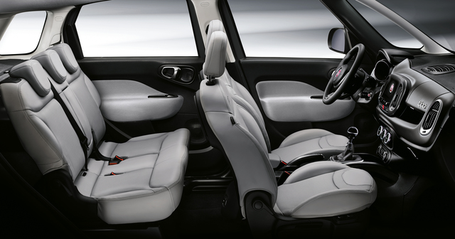Fiat 500L Wagon exterior photo Fiat 500L Wagon minivan photo