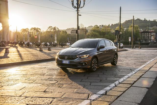 Fiat Tipo Hatchback mod restyling Fiat Tipo Hatchback modern photo