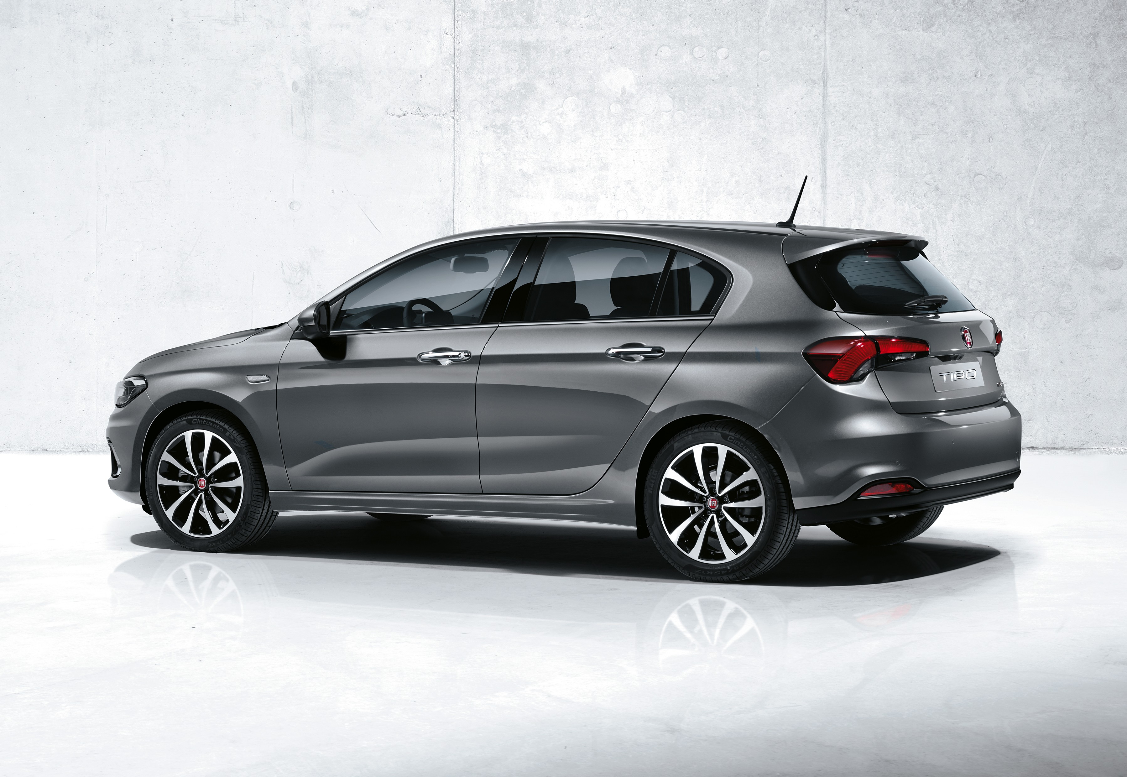 Fiat Tipo Hatchback accessories specifications