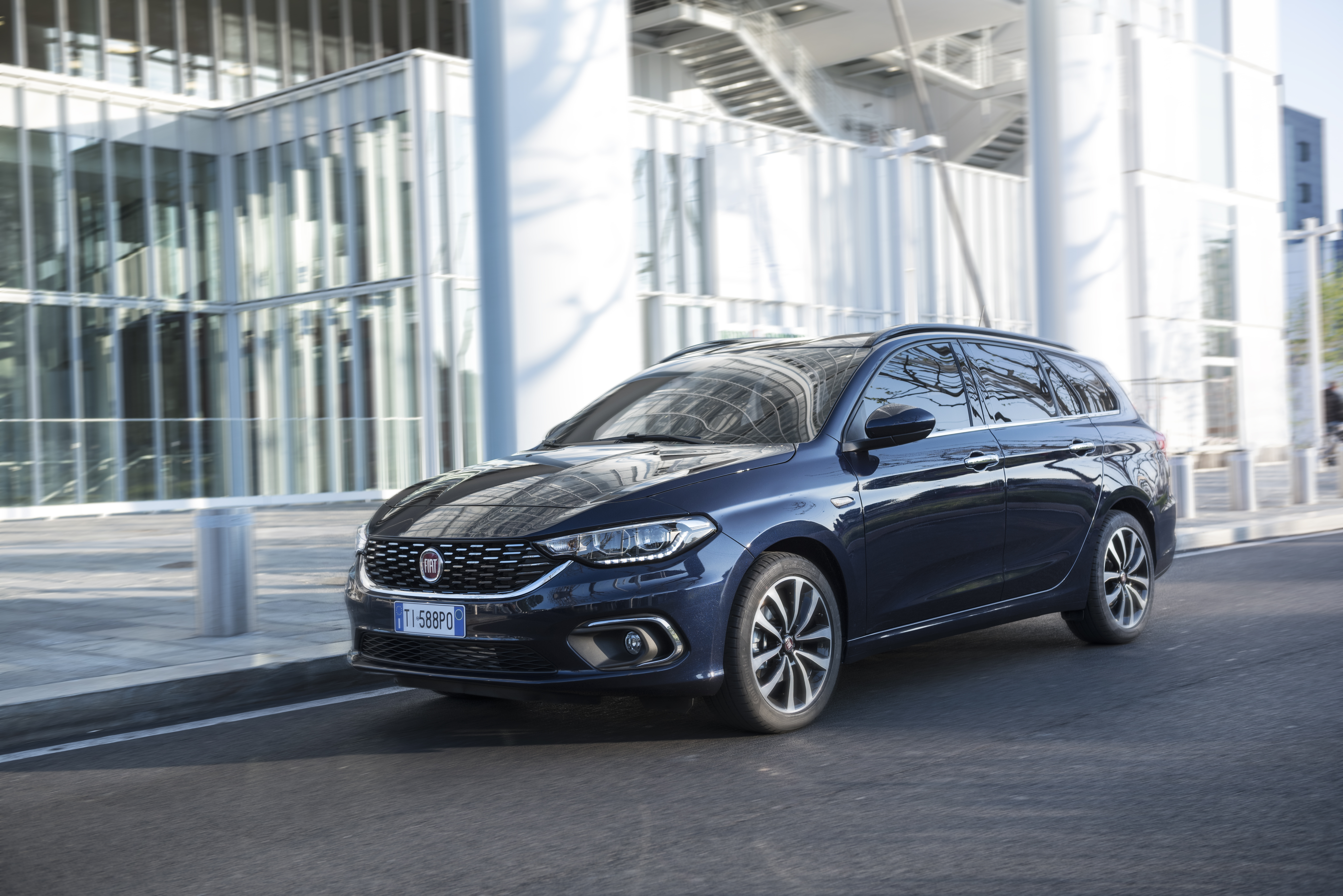 Fiat Tipo Station Wagon reviews model