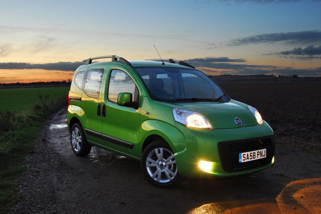 Fiat Qubo minivan big