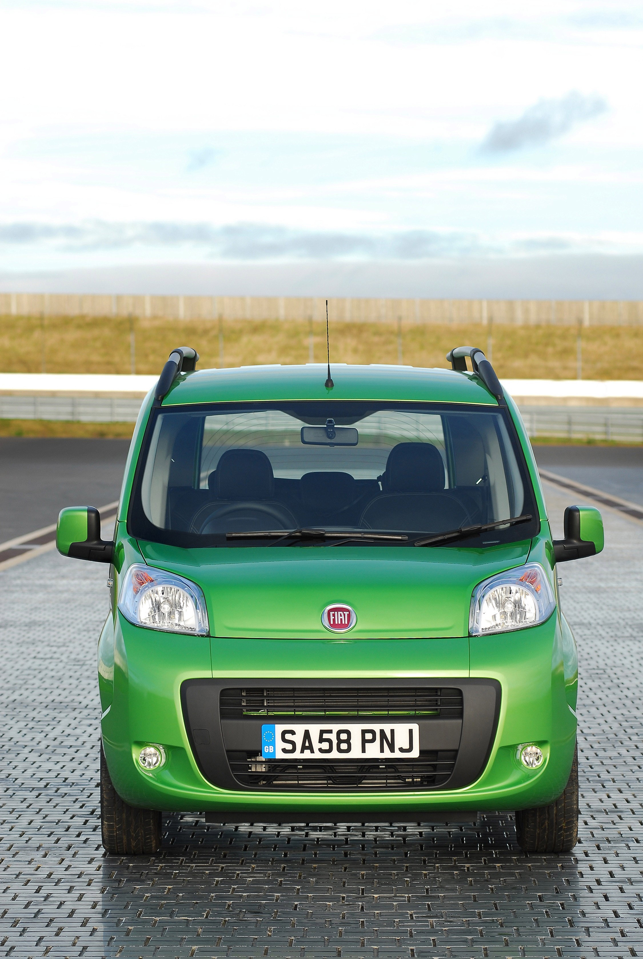 Fiat Qubo reviews specifications