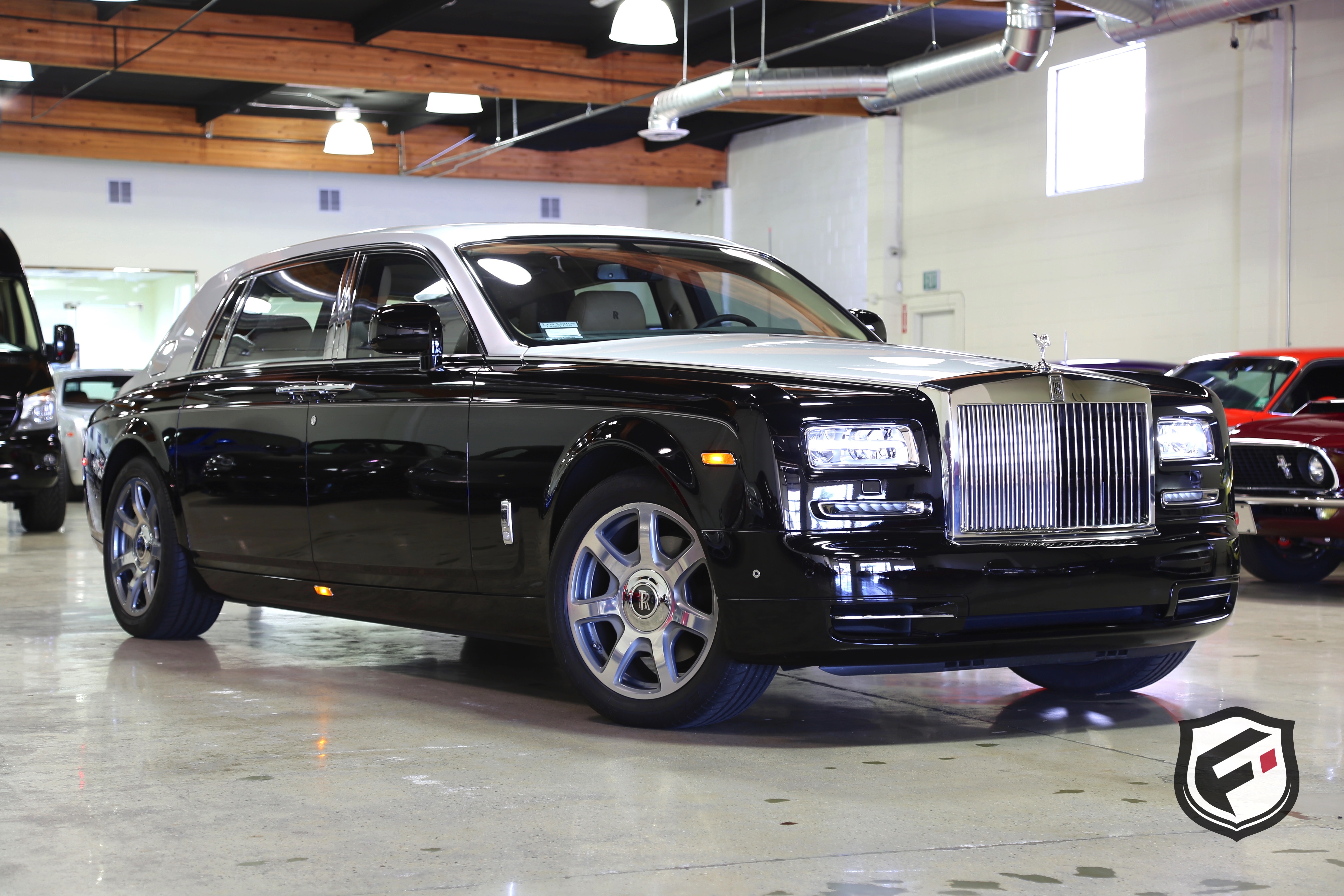 Rolls-Royce Ghost hd specifications