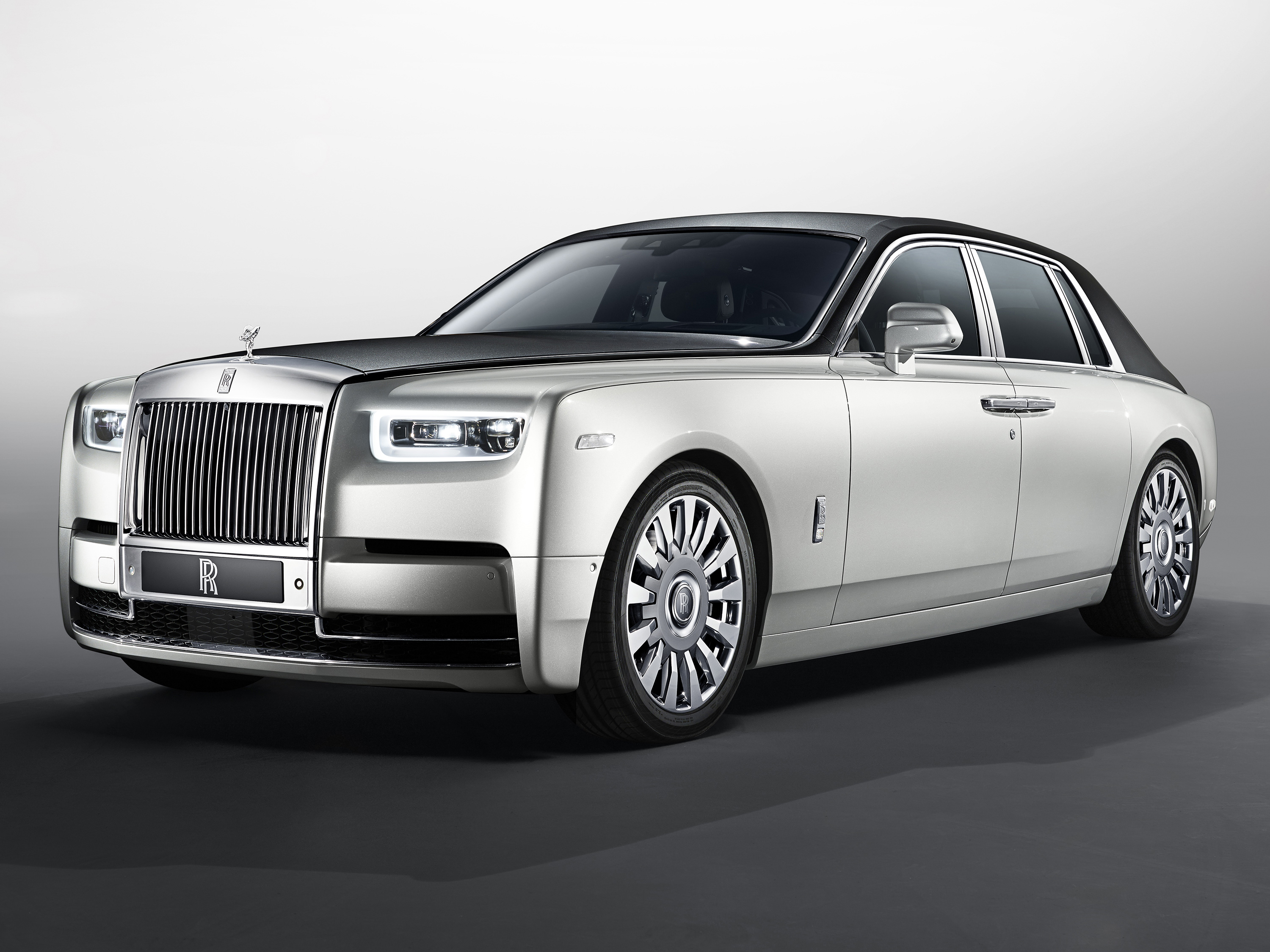 Rolls-Royce Ghost accessories specifications