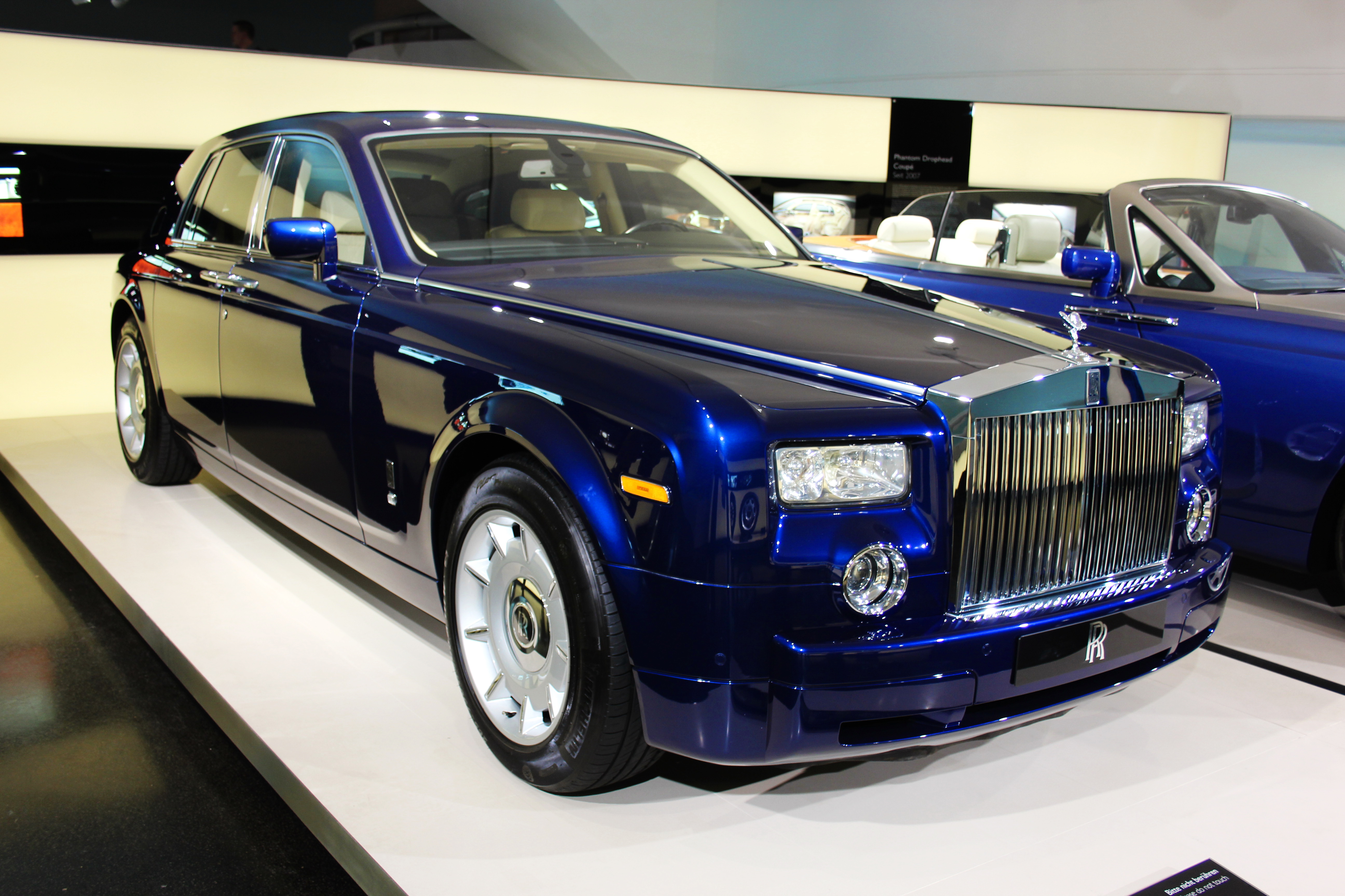 Rolls-Royce Ghost 4k photo