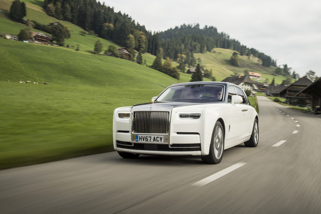 Rolls-Royce Cullinan hd photo Rolls-Royce Cullinan exterior big