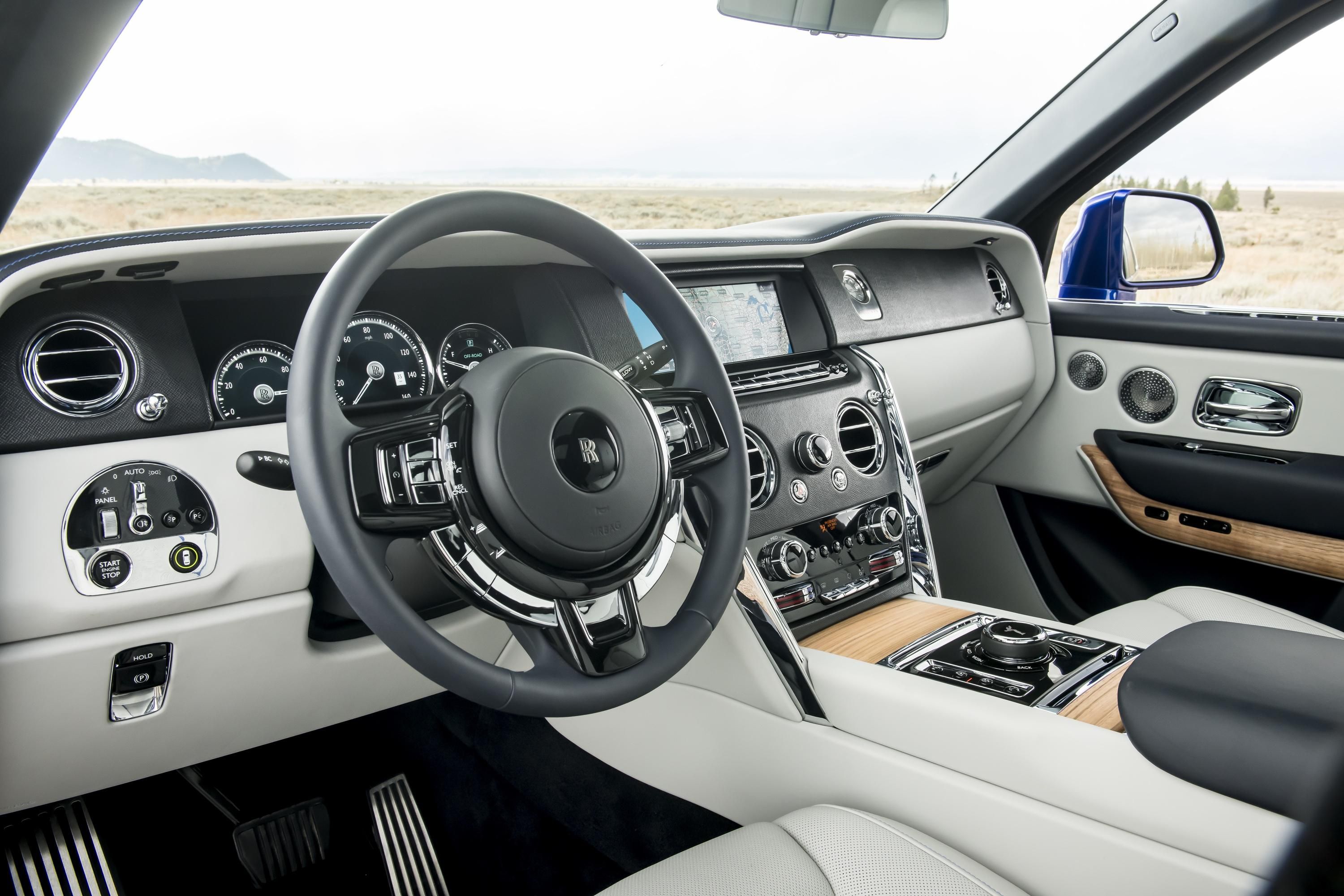 Rolls-Royce Cullinan modern 2018