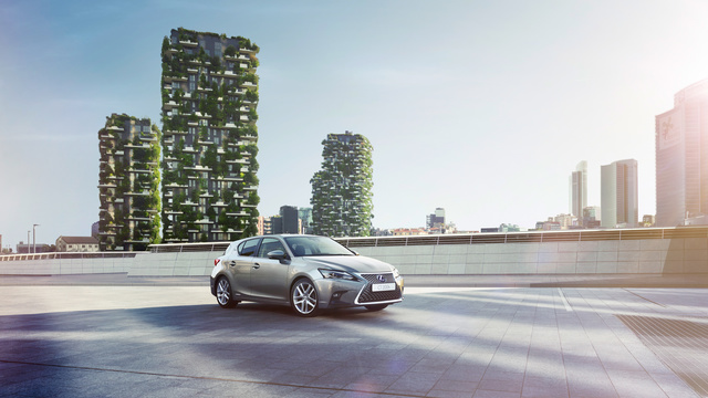 Lexus CT 200h accessories specifications