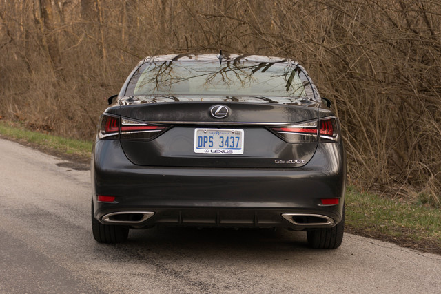 Lexus IS 200t exterior photo