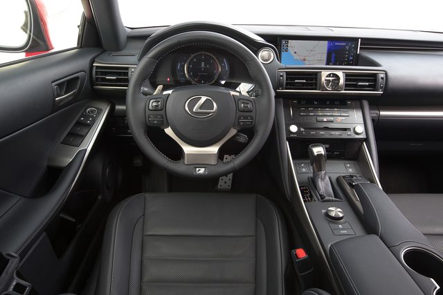 Lexus IS 200t mod 2017