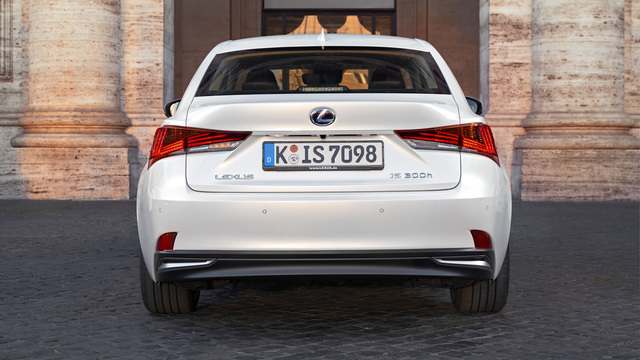 Lexus IS 300h mod 2017 Lexus IS 300h mod big