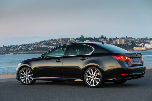 Lexus IS 300h best model Lexus IS 300h best restyling