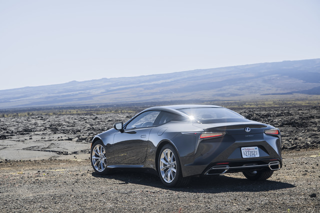 Lexus LC 500h accessories model