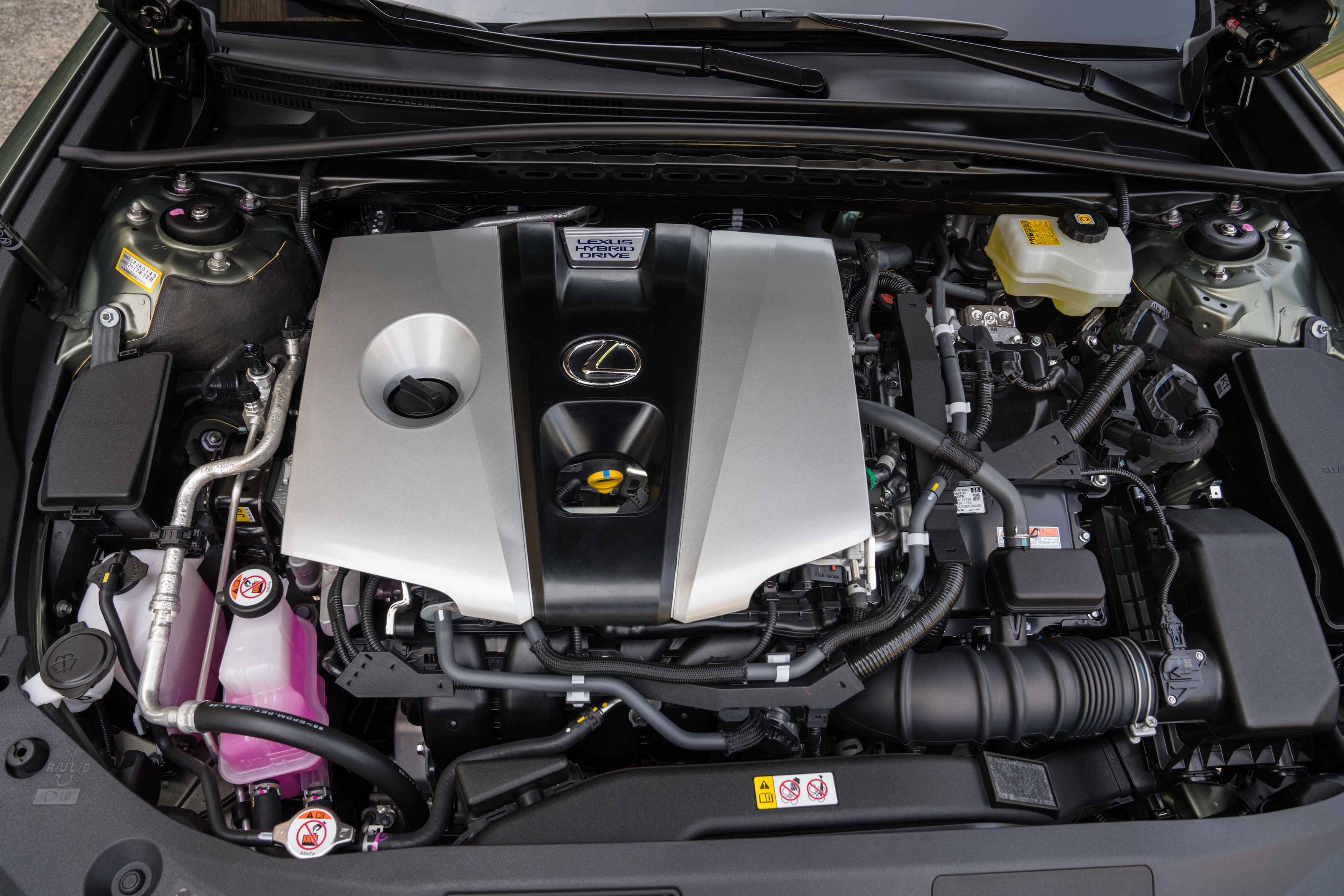 Lexus ES 300h interior restyling