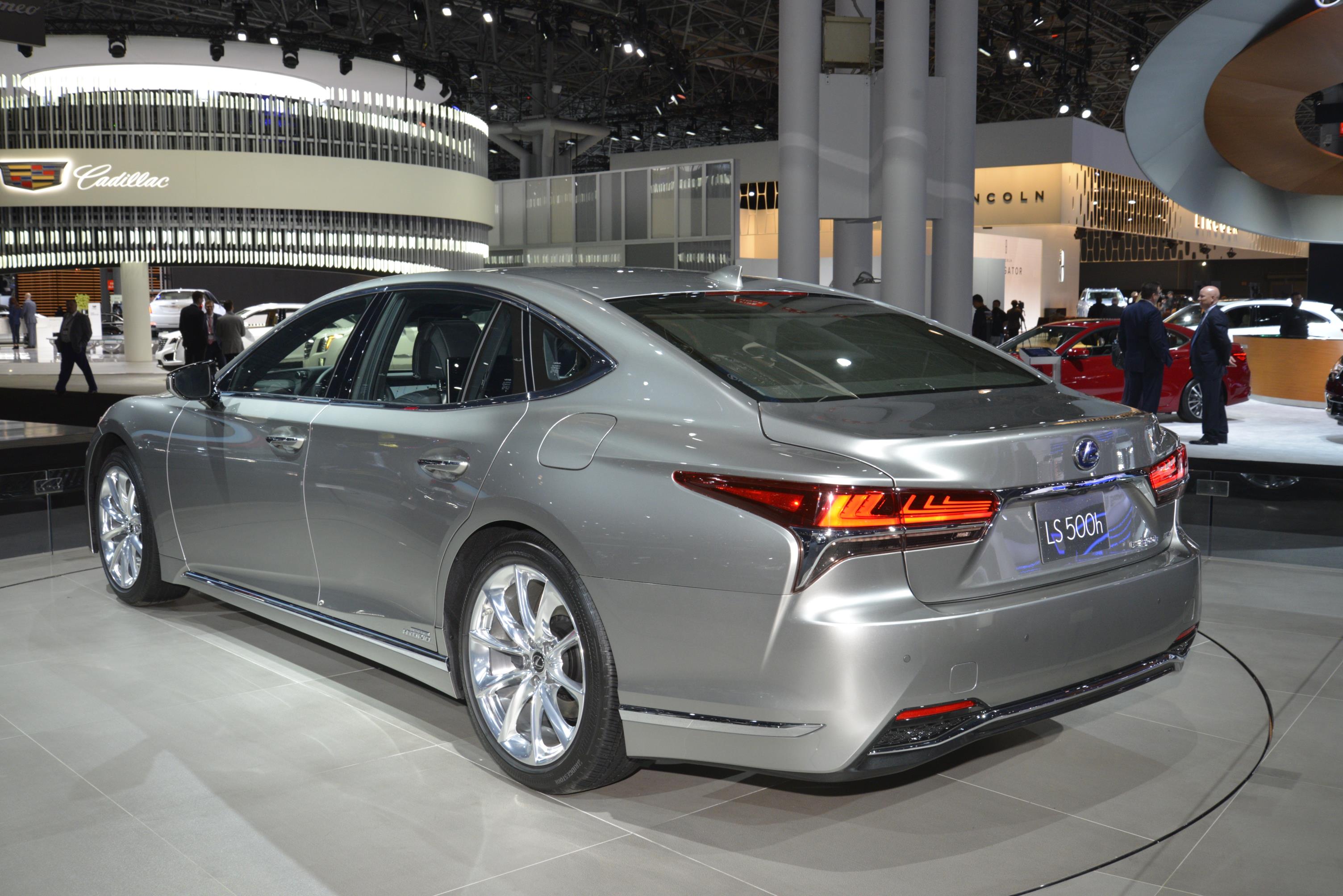 Lexus LS 500h exterior restyling