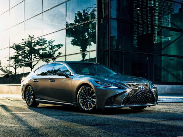 Lexus LS 500h 4k photo