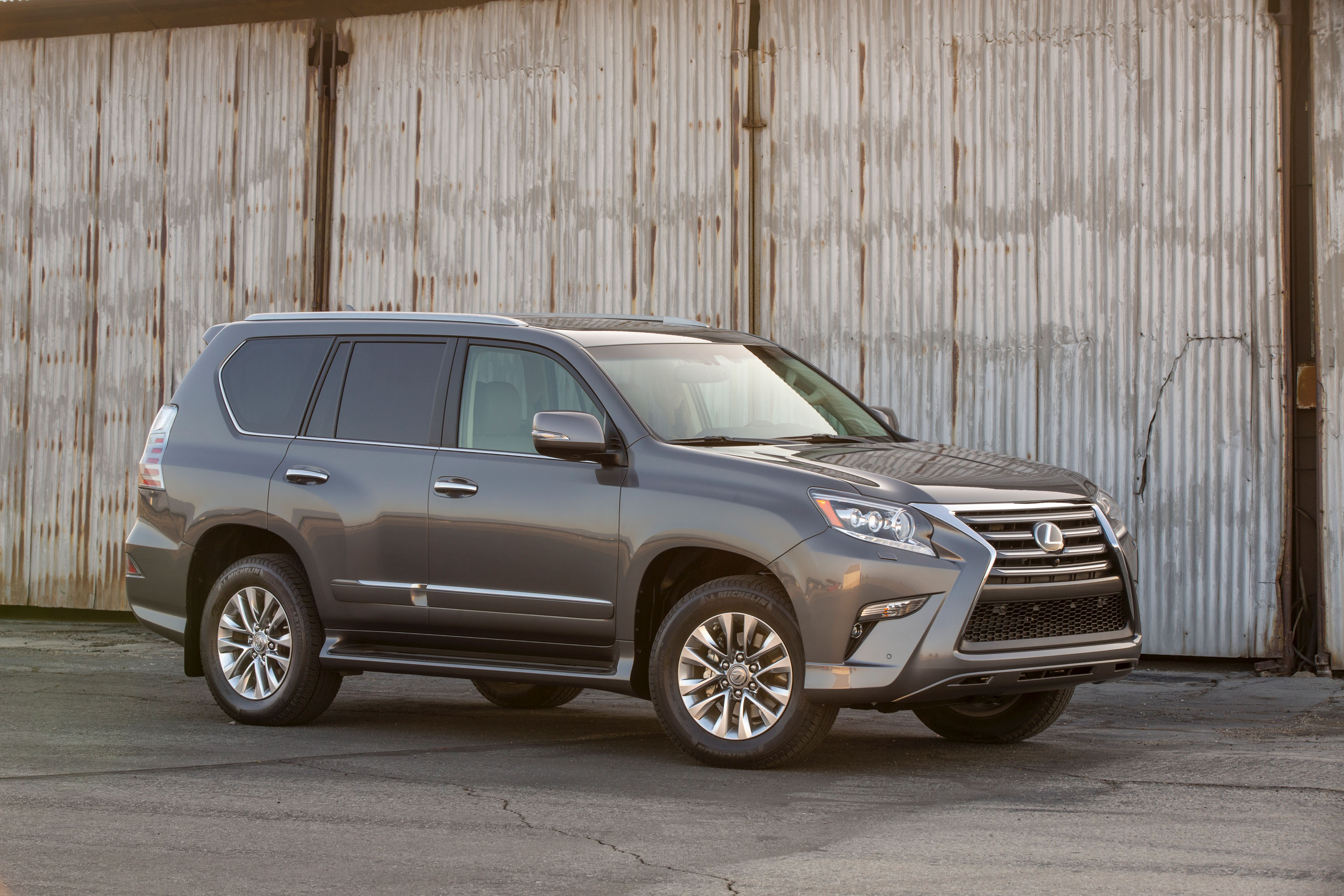 Lexus GX Photos and Specs. Photo: Lexus GX accessories 2019 and 40 ...