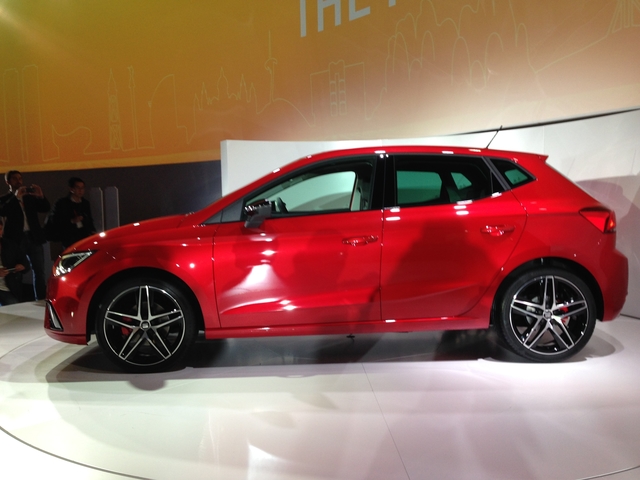 SEAT Ibiza hatchback model SEAT Ibiza mod restyling