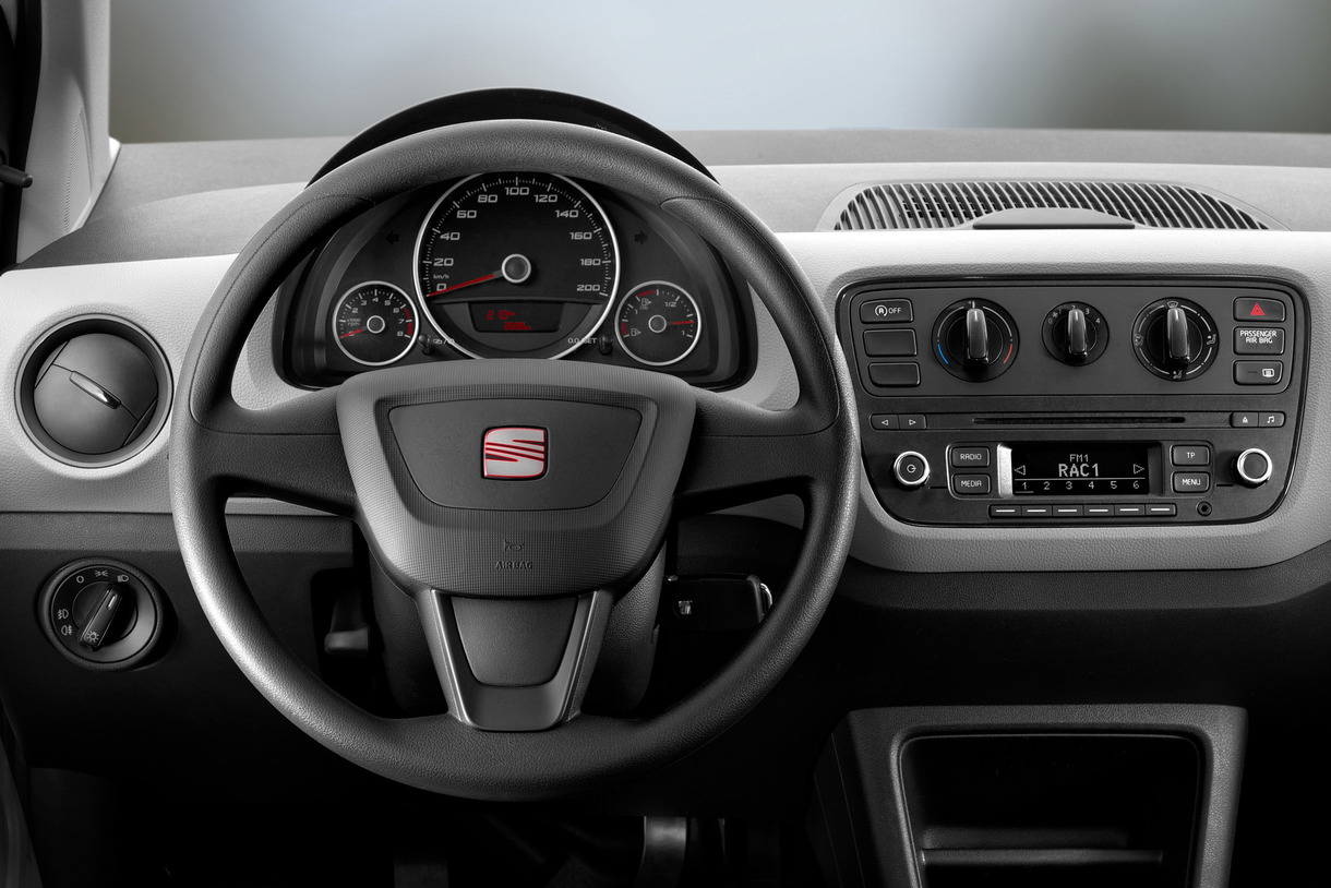 SEAT Mii electric Photos and Specs. Photo SEAT Mii electric interior big and 37 perfect photos