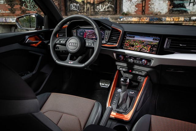Audi A1 citycarver 4k specifications Audi A1 citycarver accessories big