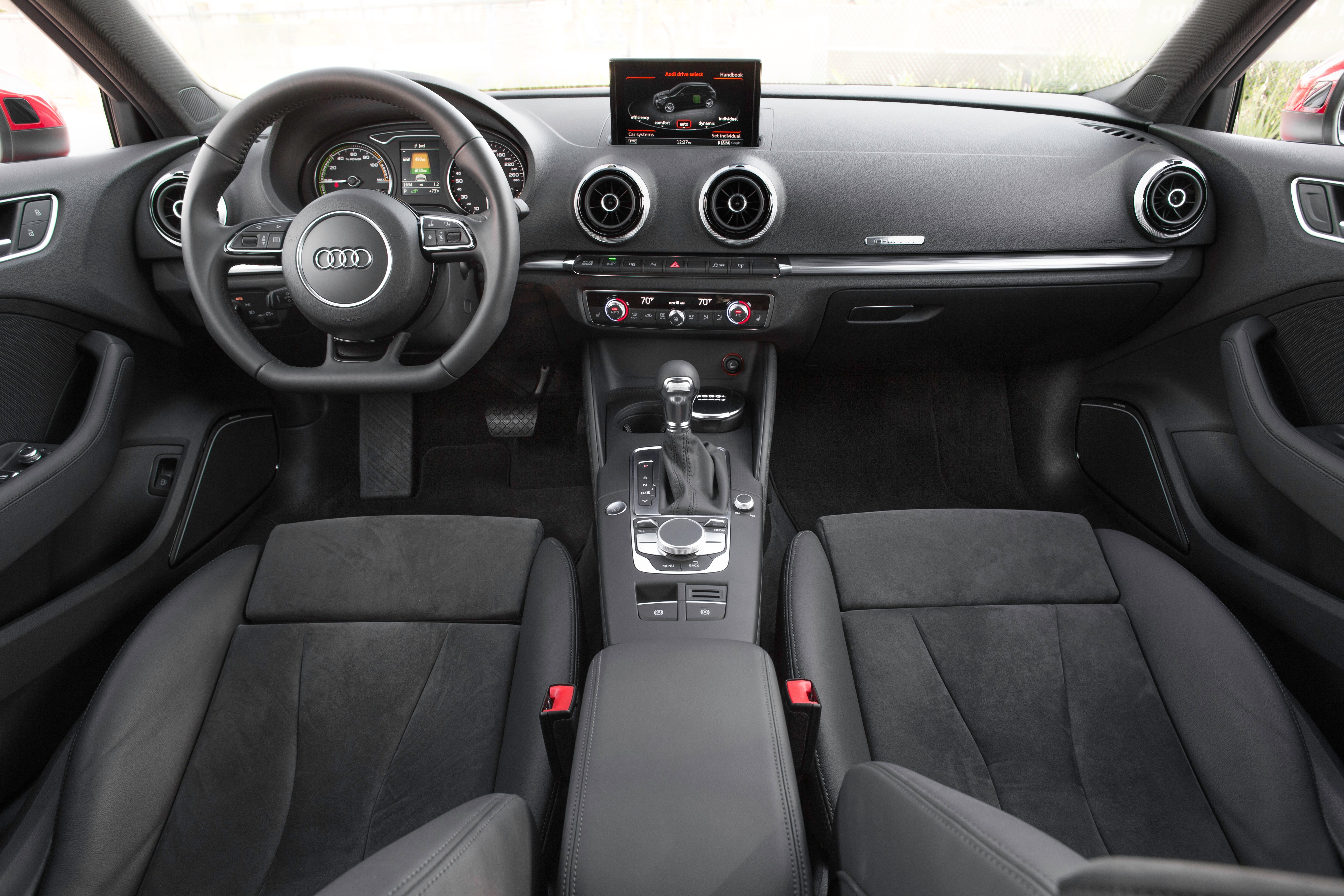 Audi A3 Cabriolet reviews photo