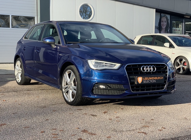 Audi A3 Sportback g-tron auto show