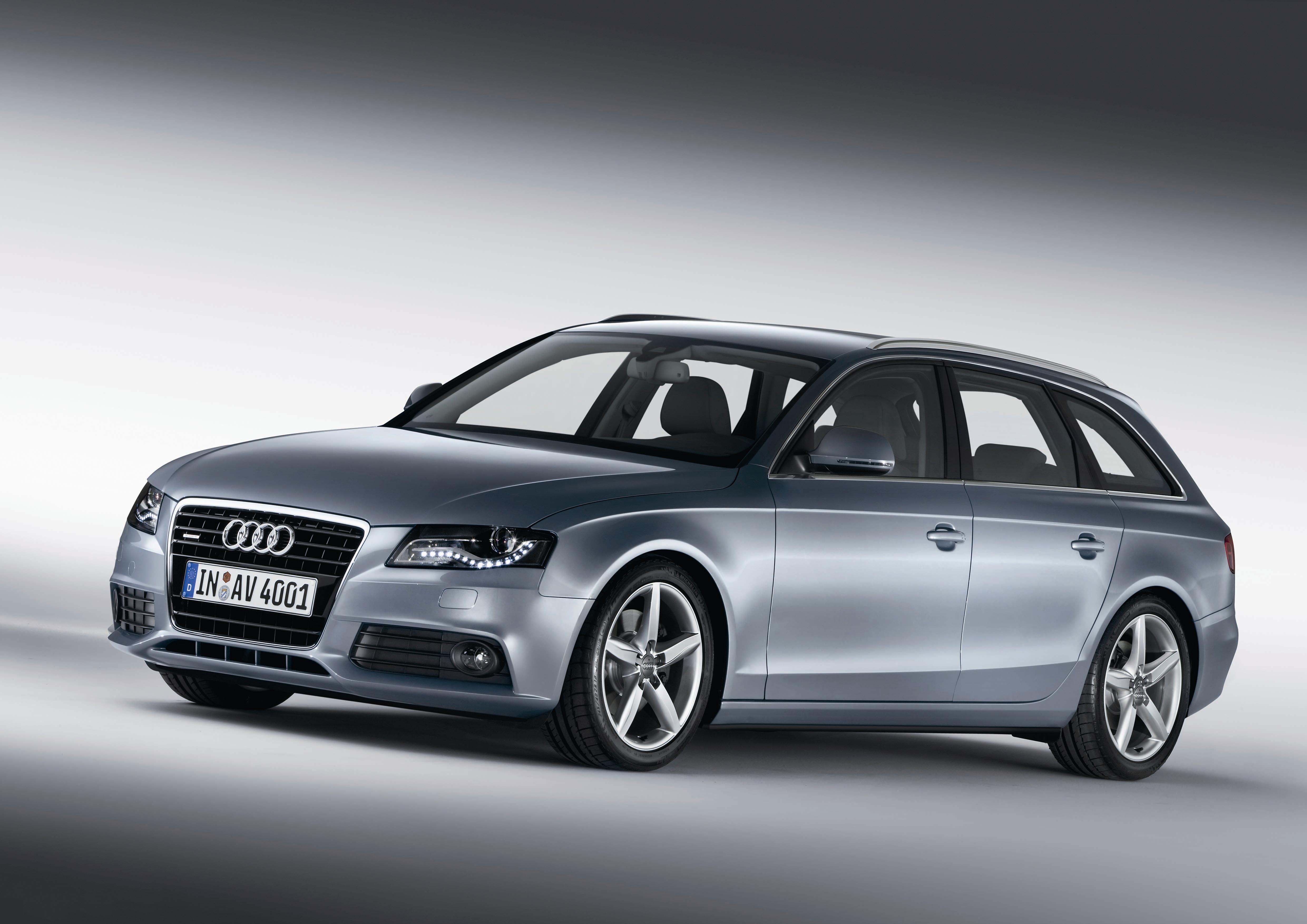 Audi A4 Avant reviews big