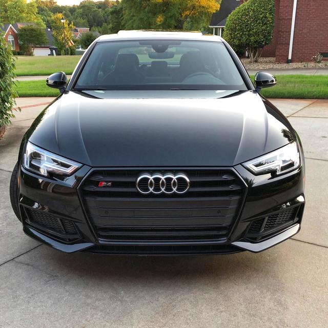 Audi S4 interior specifications