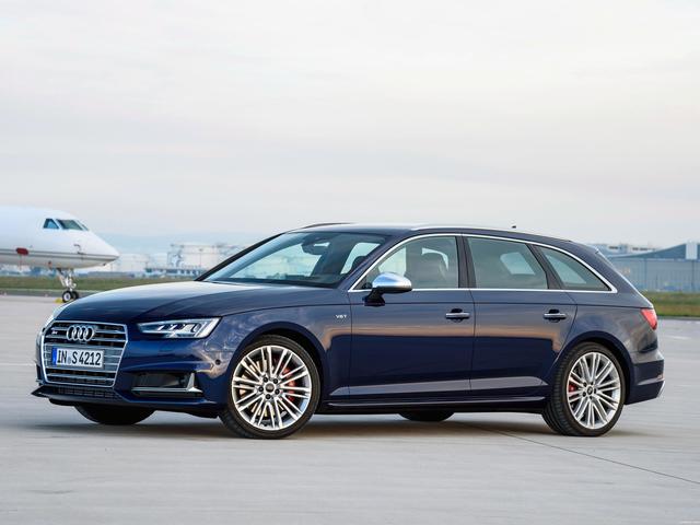 Audi S4 Avant exterior model Audi S4 Avant interior 2019
