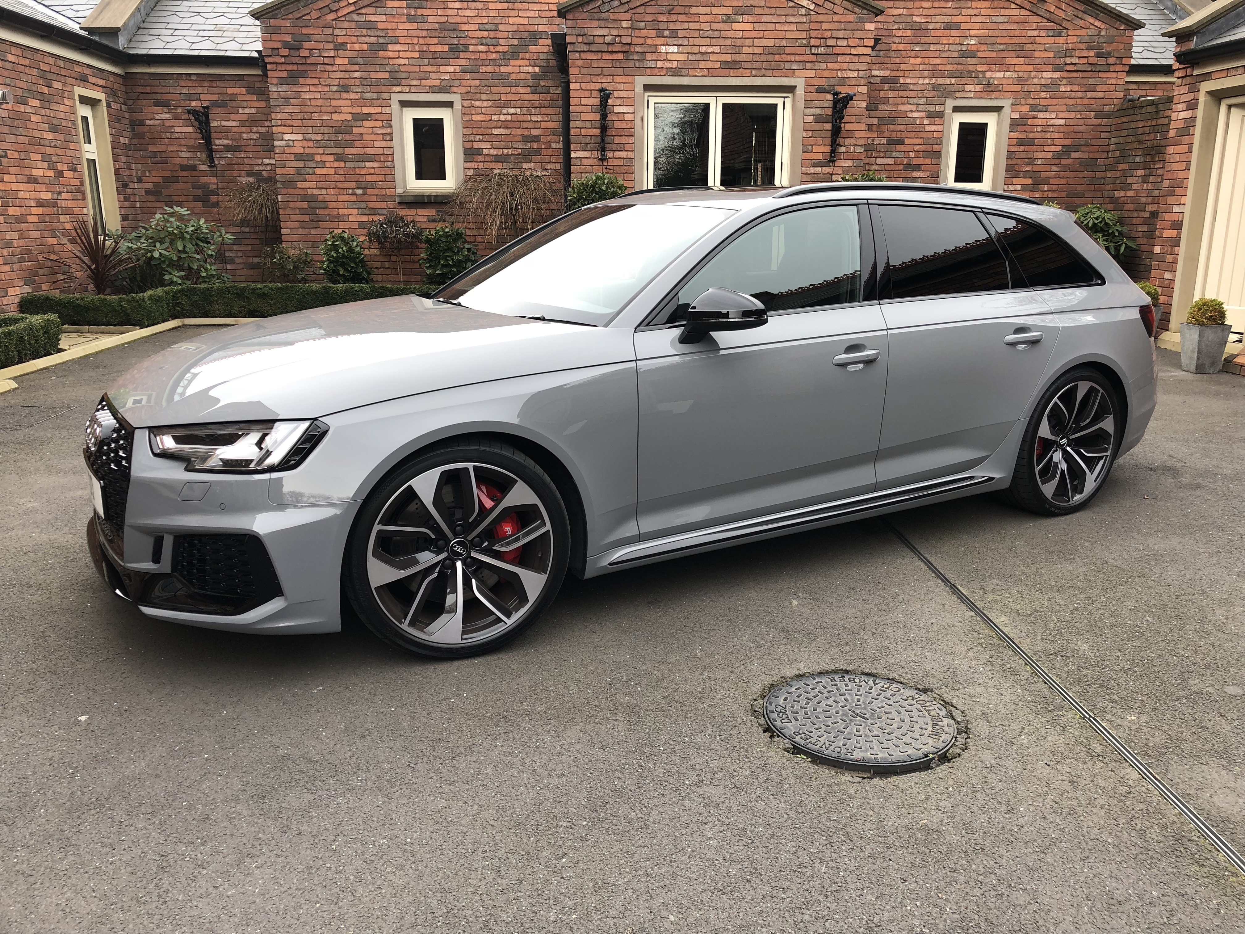 Audi RS 4 Avant accessories 2019