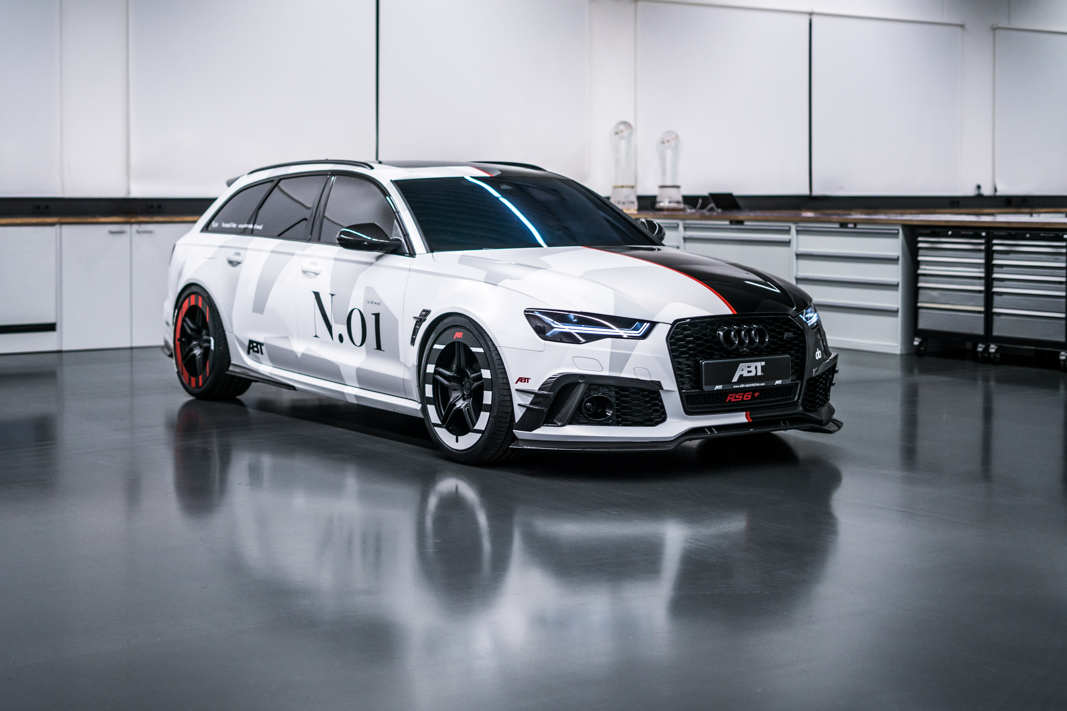 Audi RS 4 Avant wagon 2019