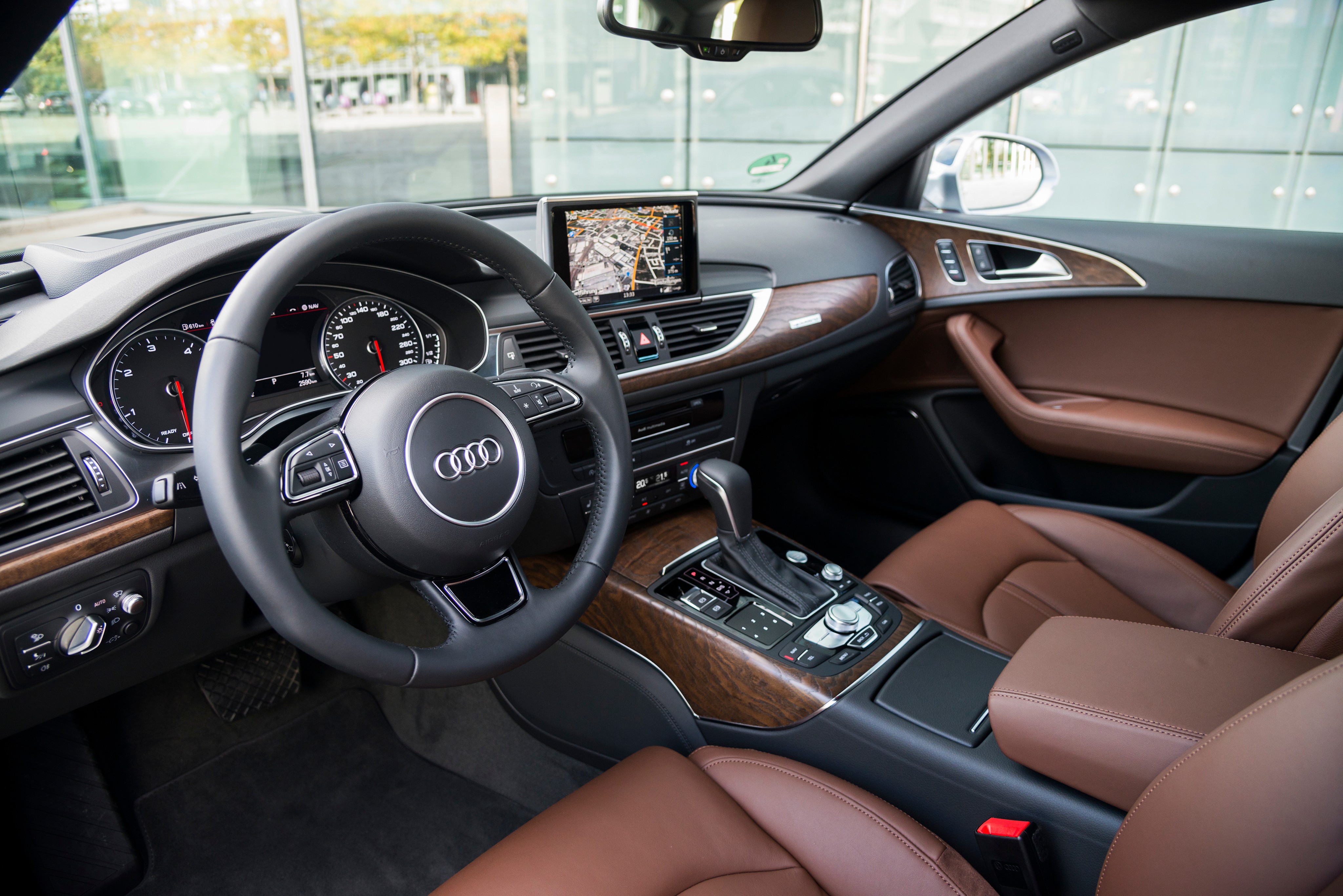 Audi A6 Avant reviews model