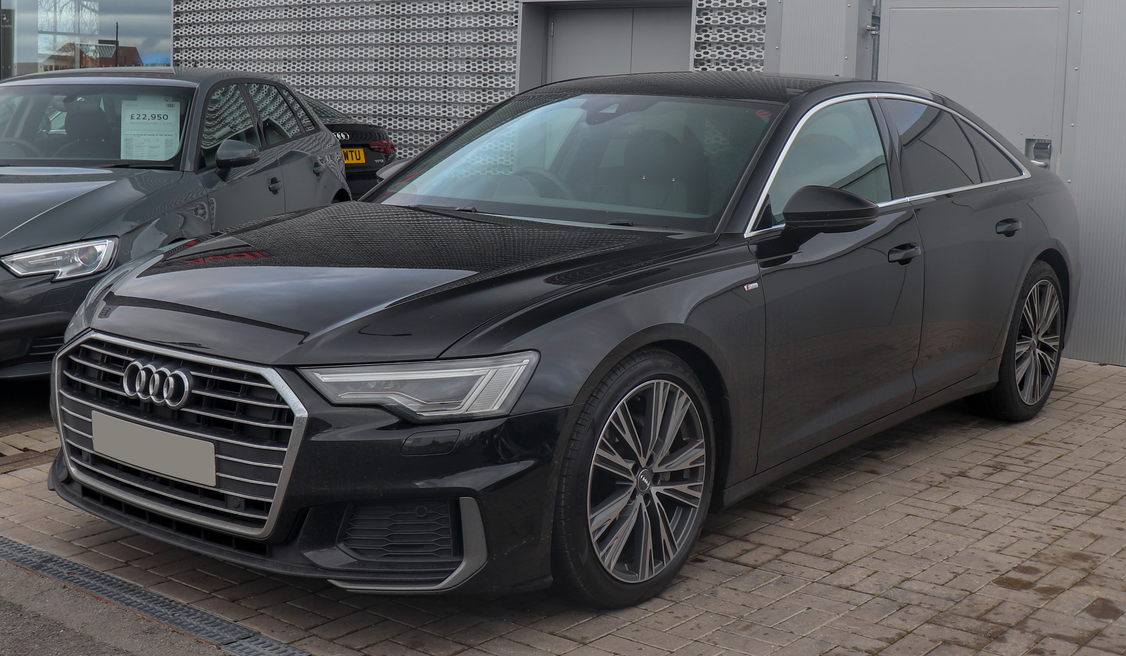 Audi S7 Sportback accessories specifications