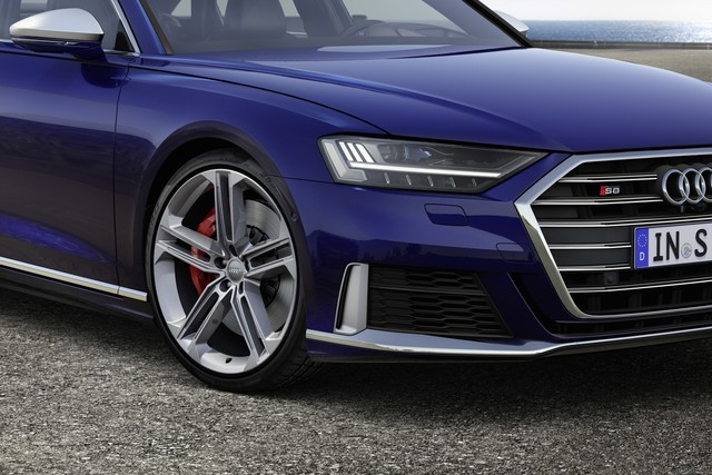 Audi S8 interior big