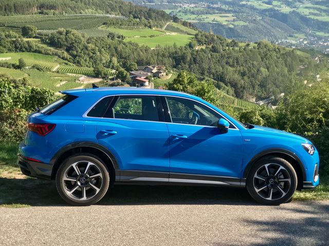 Audi Q3 suv big Audi Q3 hd big