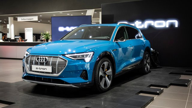 Audi e-tron exterior photo