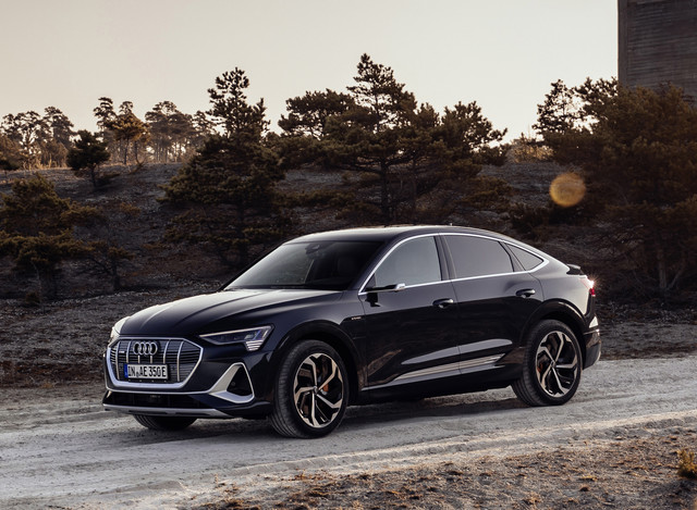 Audi e-tron Sportback suv photo