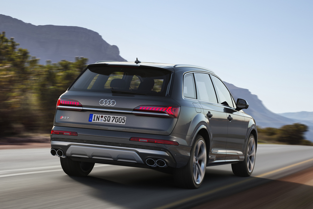 Audi SQ7 interior specifications