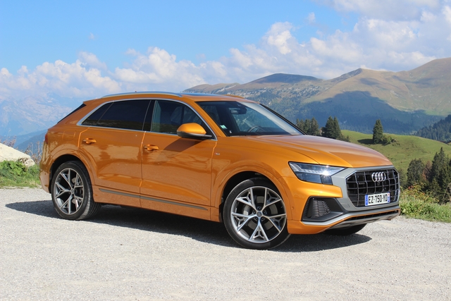 Audi Q8 modern big