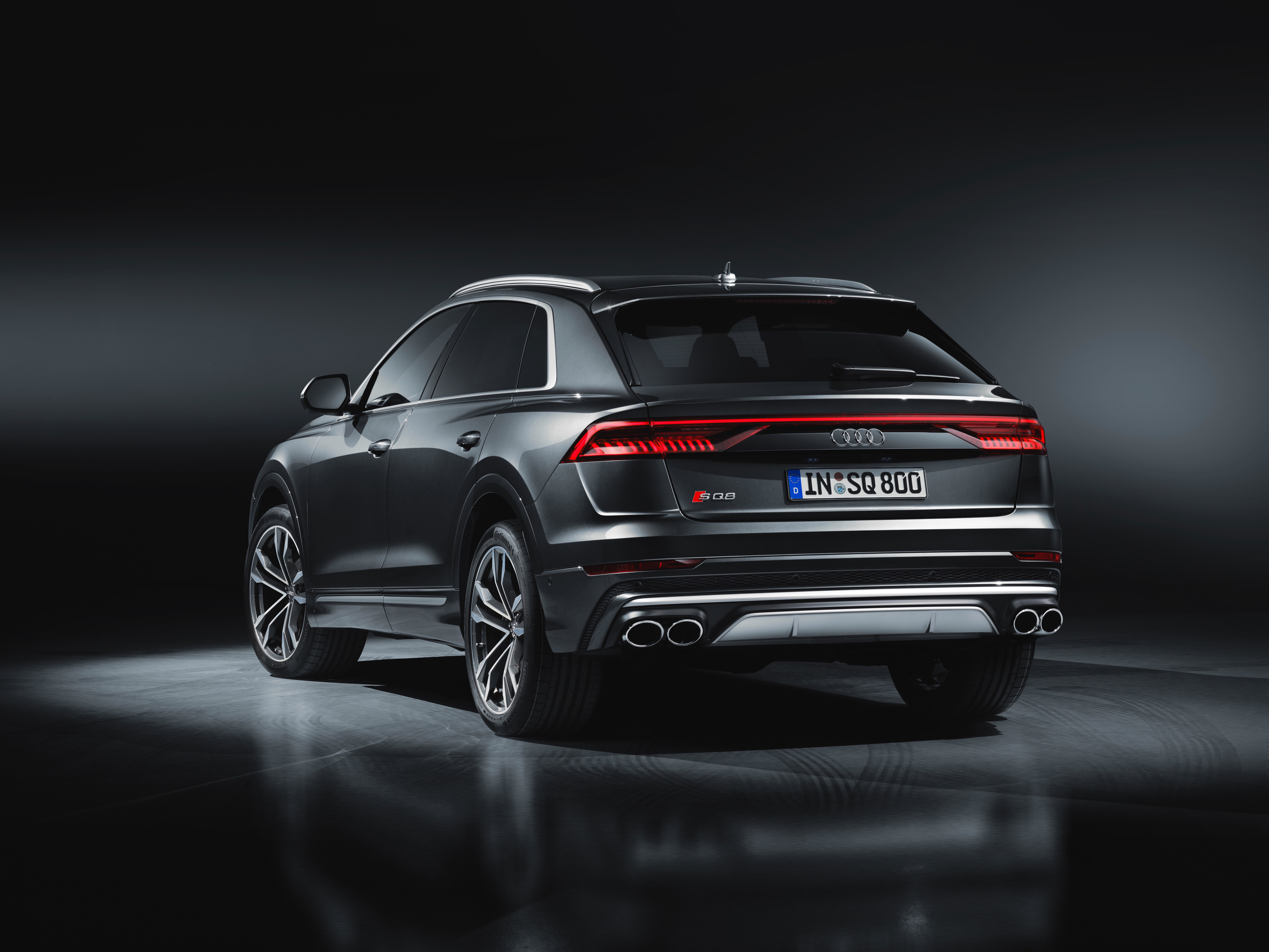 Audi SQ8 accessories specifications