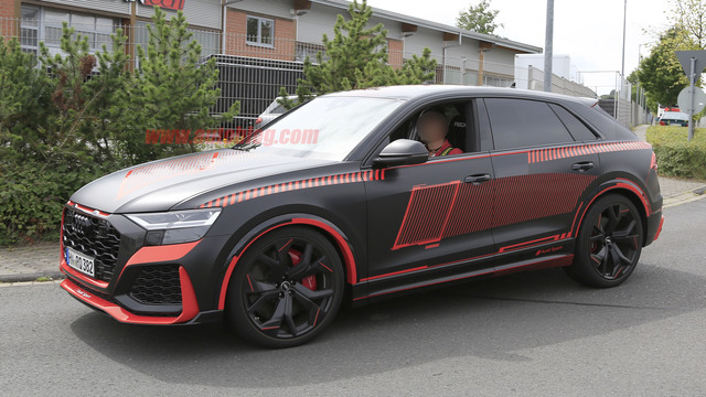 Audi RS Q8 interior restyling