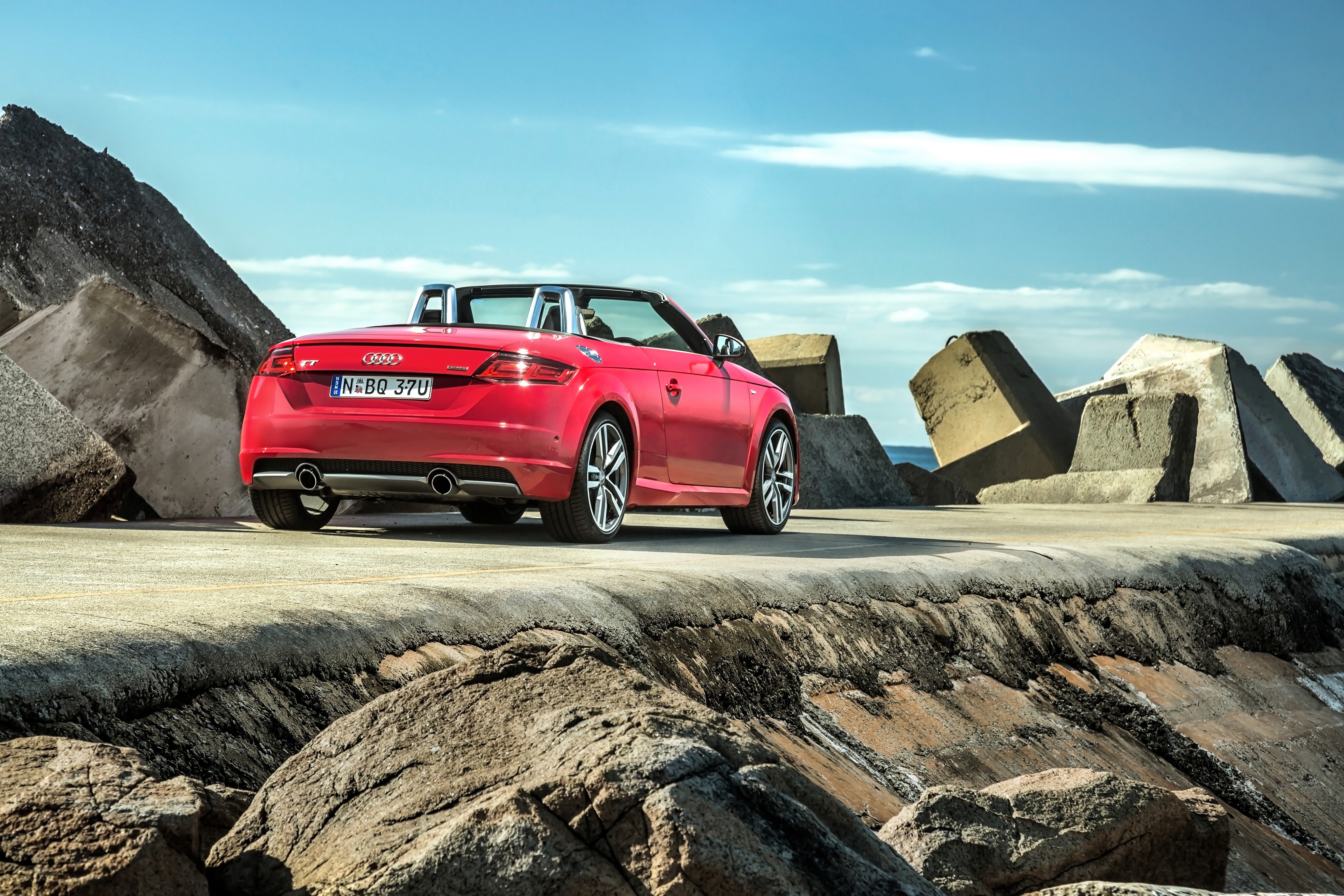 Audi TT Roadster reviews photo