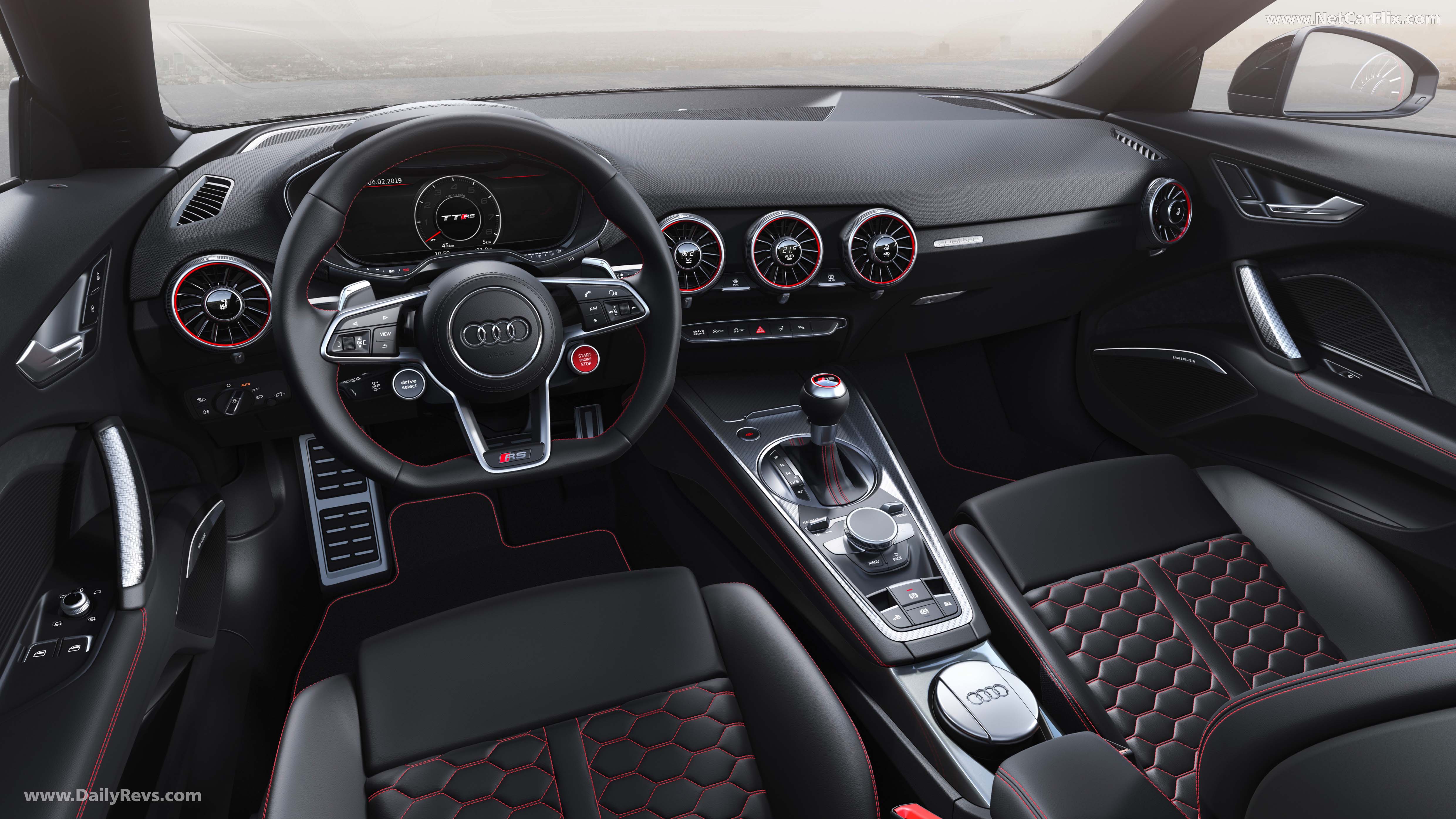Audi TT RS Roadster modern photo