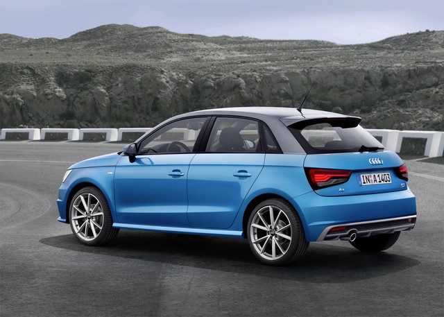 Audi A1 interior photo