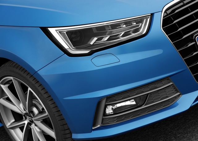 Audi A1 hatchback 2015