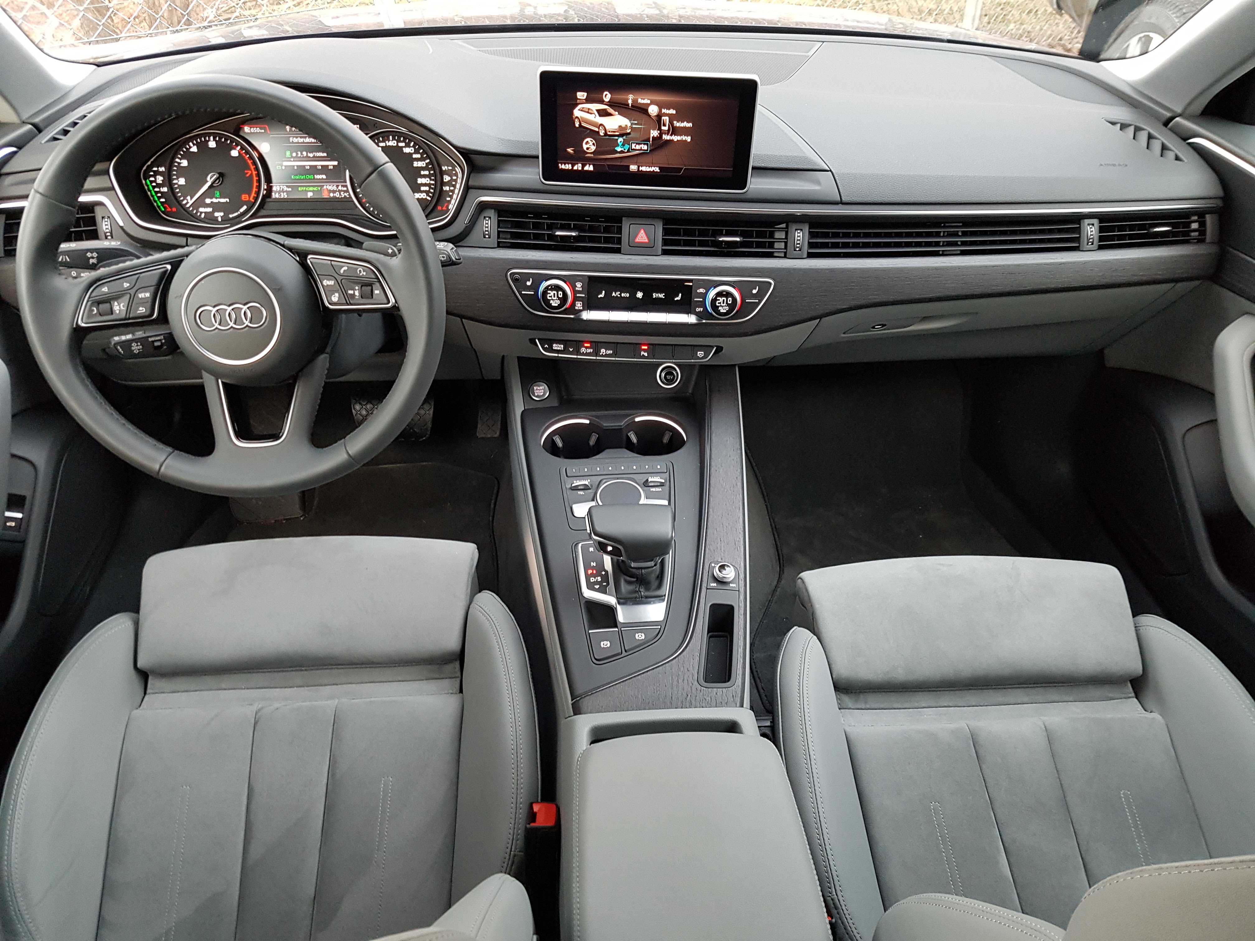 Audi A4 Avant g-tron wagon 2017