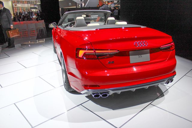 Audi S5 Cabriolet auto show