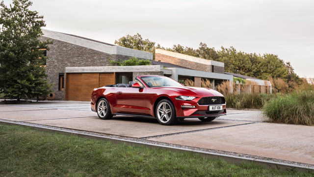 Ford Ka+ Sedan interior big
