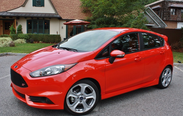 Ford Fiesta 5-door modern big